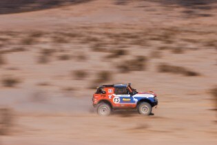 Bronco Sweeps 2022 King of the Hammers Podium